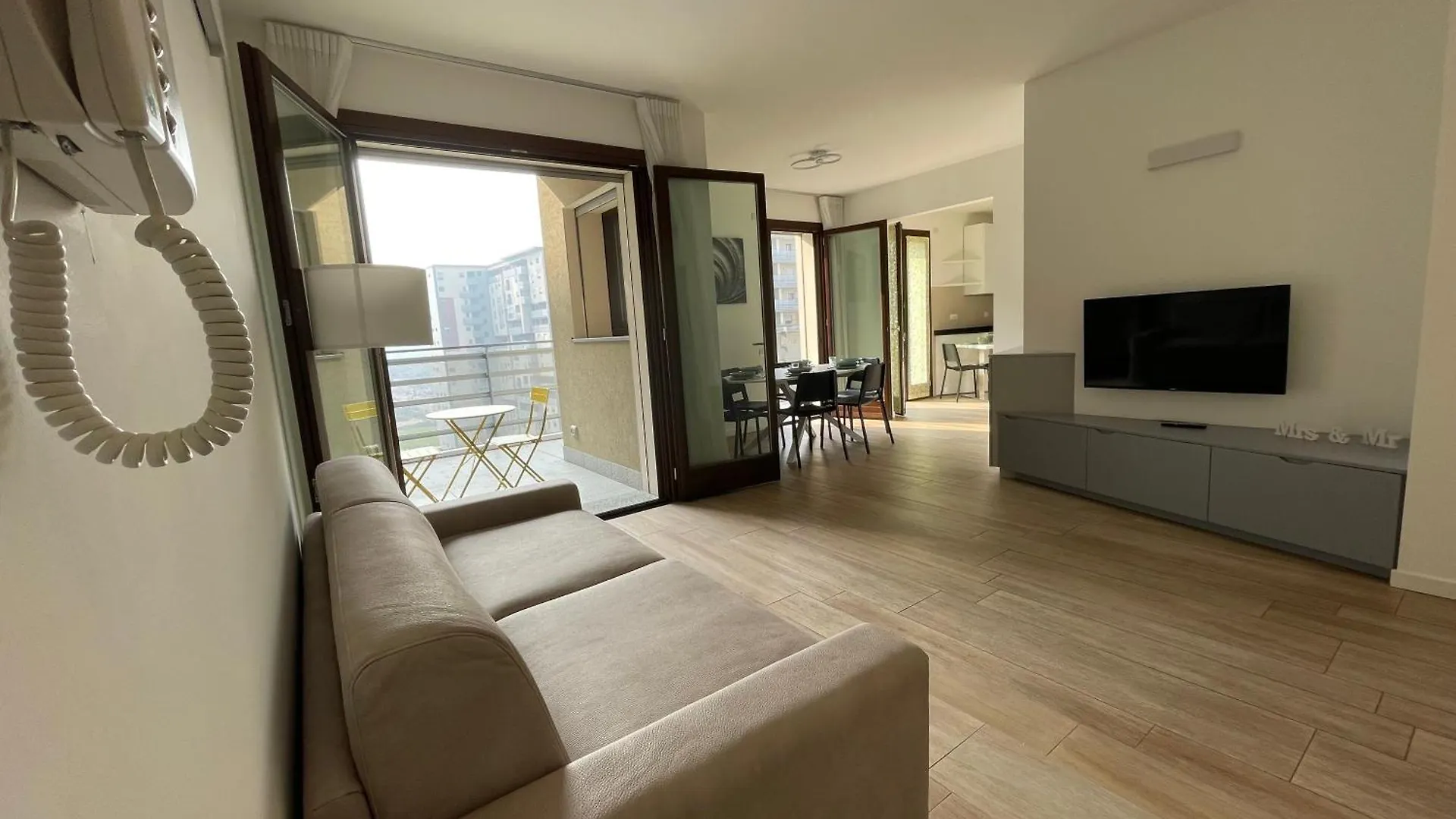 Hospitami Apartment - 15 Min Duomo Milano إيطاليا