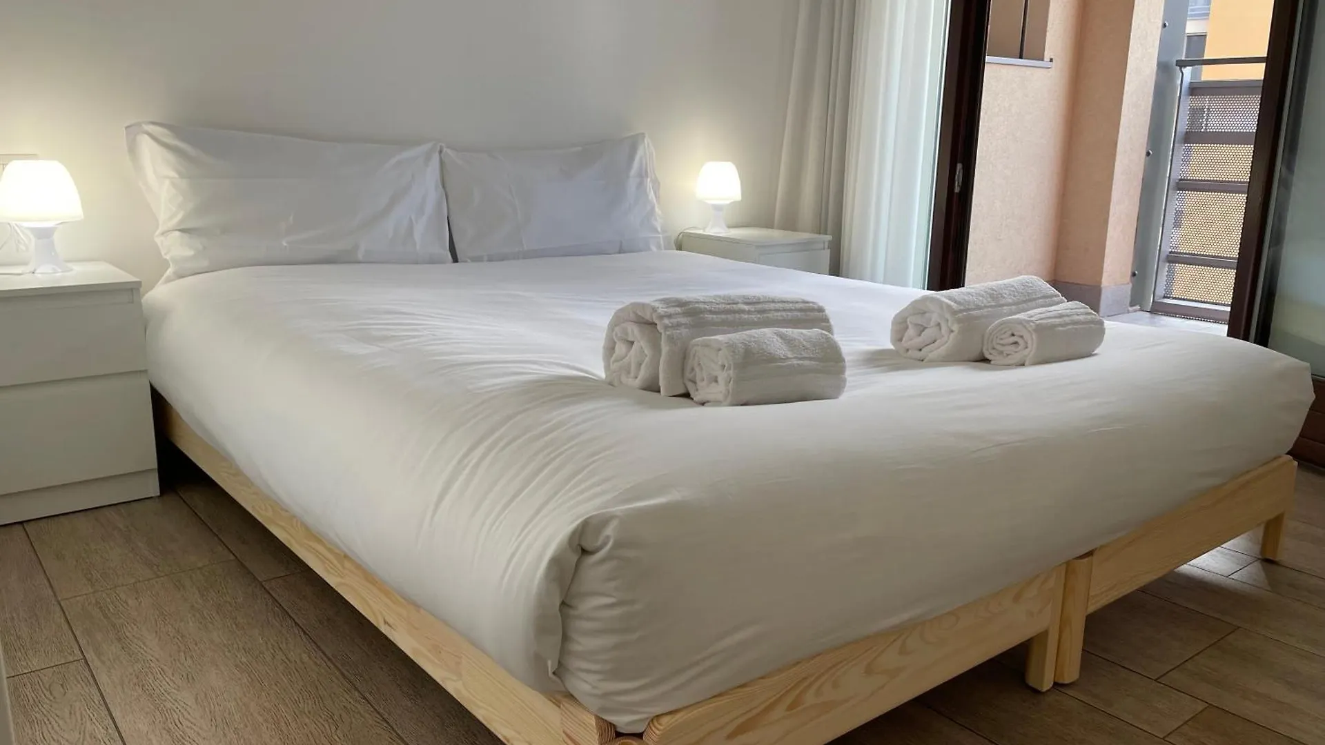 Hospitami Apartment - 15 Min Duomo Milano