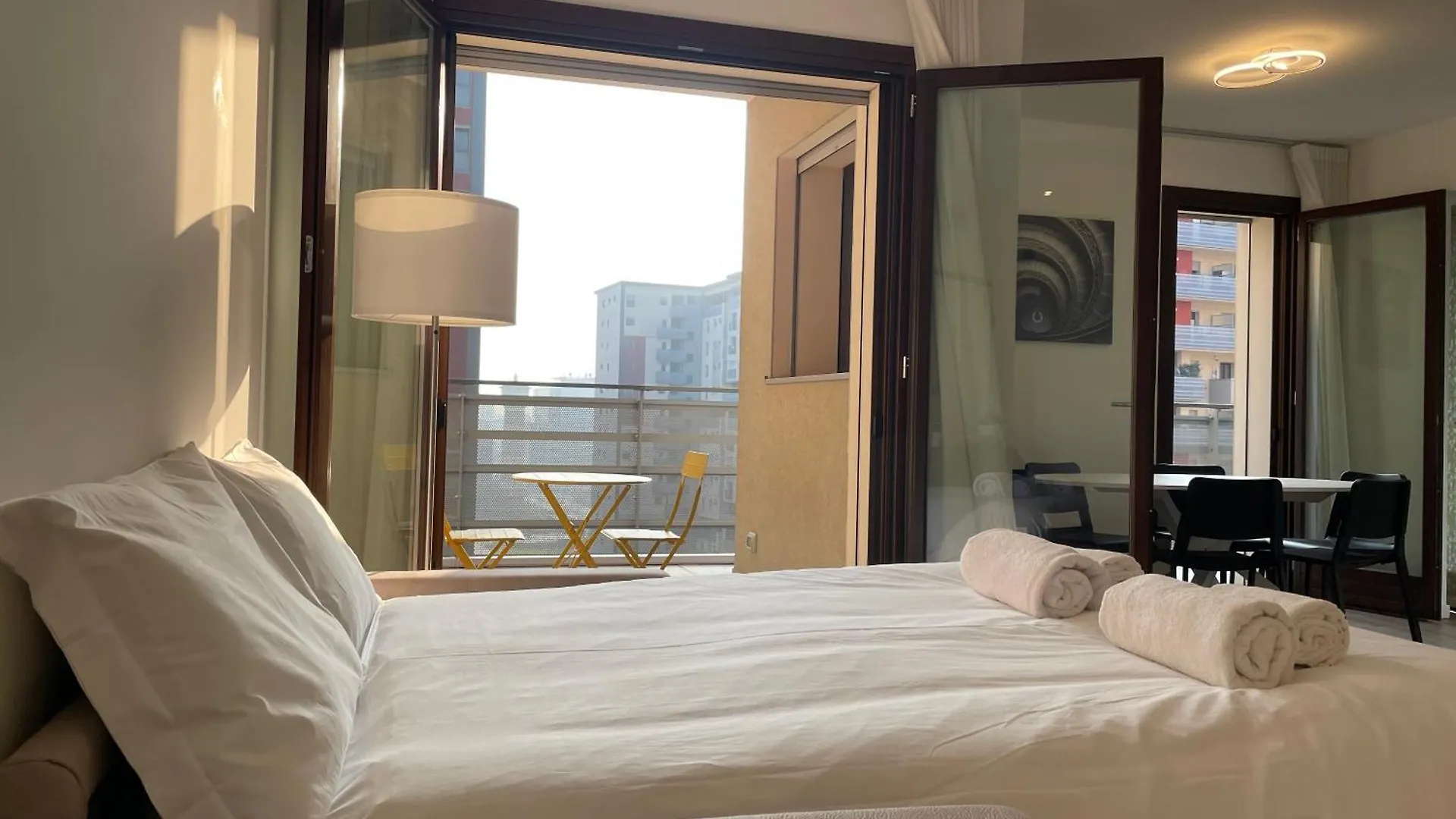 Hospitami Apartment - 15 Min Duomo Milano 0*, 밀라노