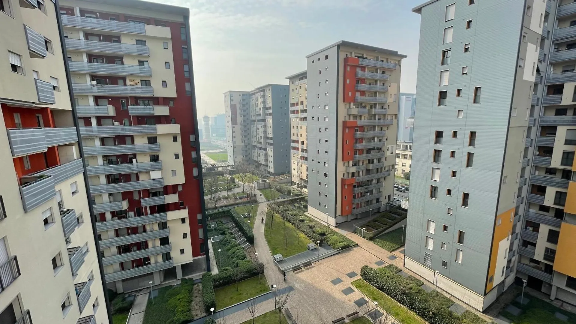 Hospitami Apartment - 15 Min Duomo Milano의 연락처