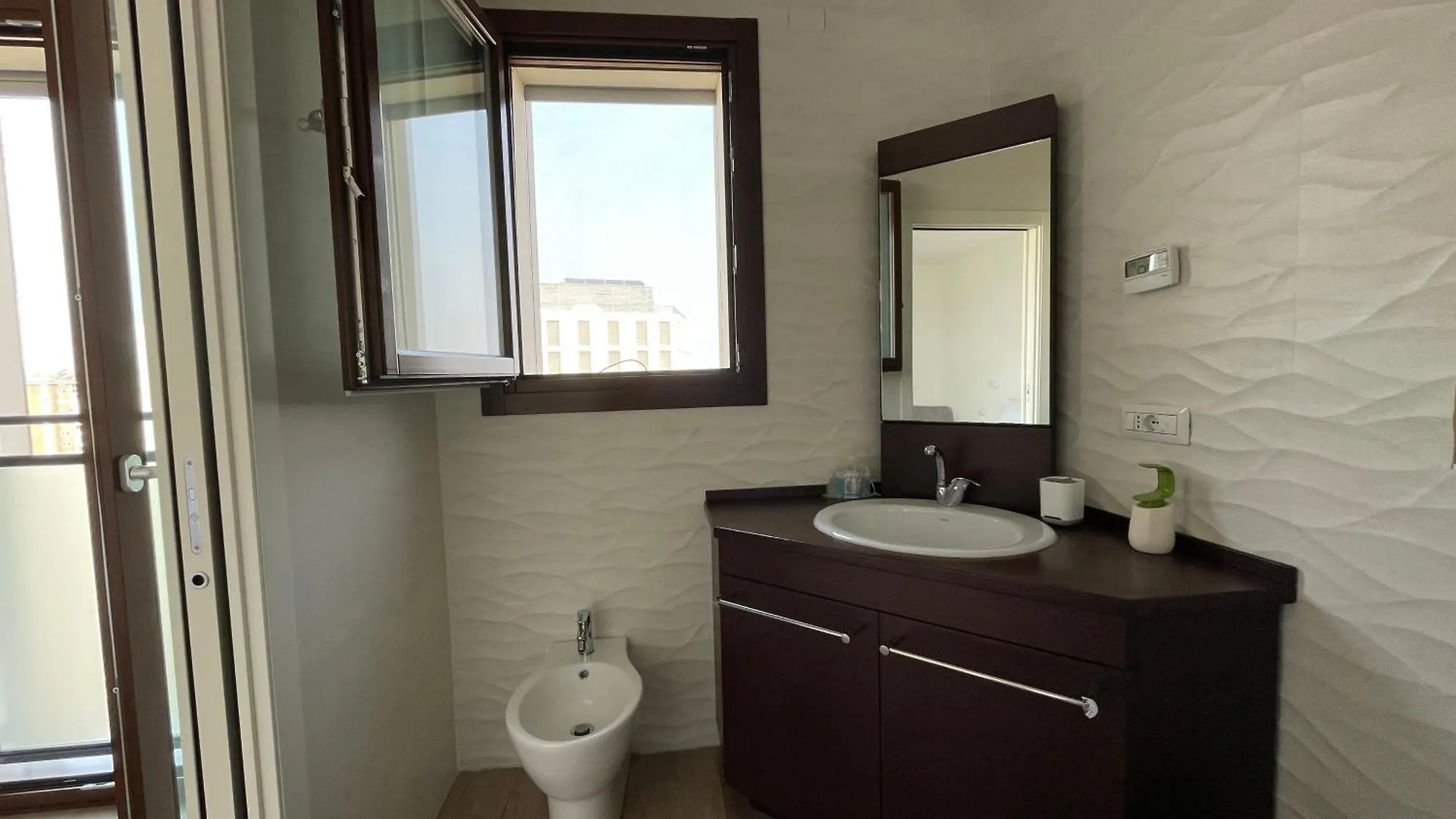 Hospitami Apartment - 15 Min Duomo Milano 0*, 밀라노